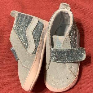 New size 4 Blue Glitter Hi Top baby Vans